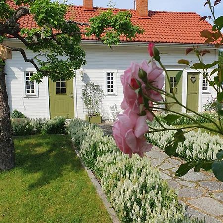 Stenkullens Gardshus Borensberg Buitenkant foto